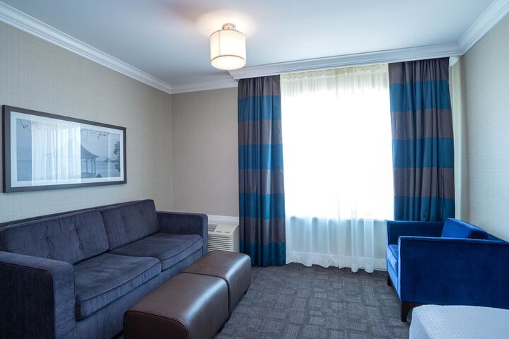 Sandman Hotel Oakville