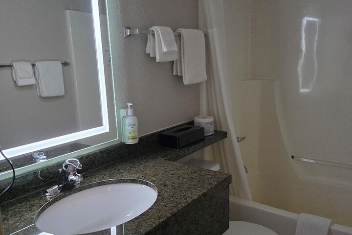 Super 8 by Wyndham Swift Current