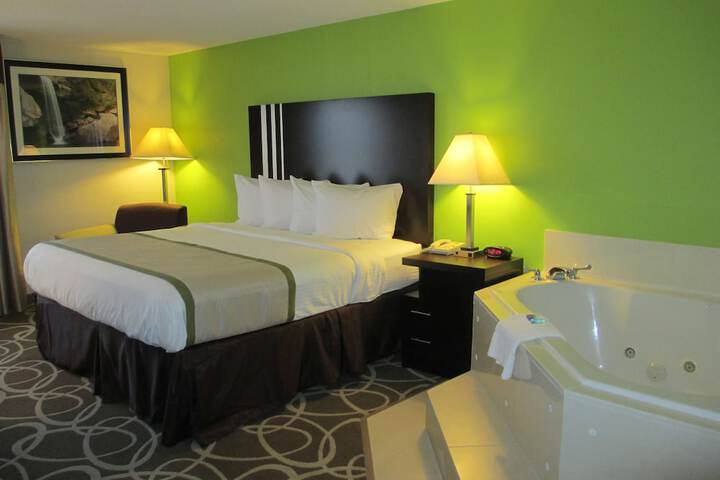Room 15 of 24