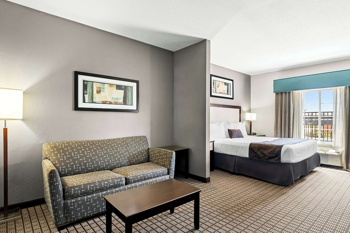 Best Western Plus Magee Inn & Suites