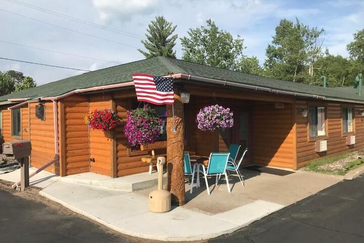 Northwoods Inn & Suites