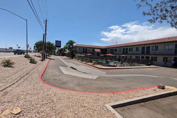 Hotel 3 of 64