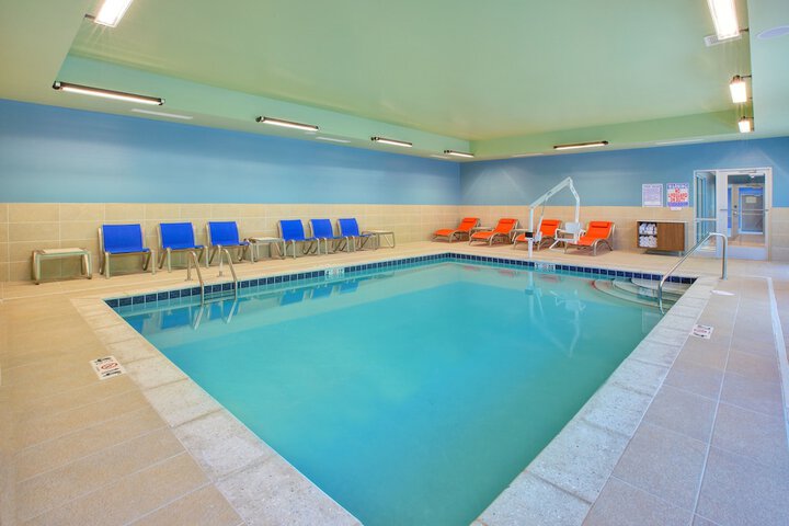 Pool 8 of 37