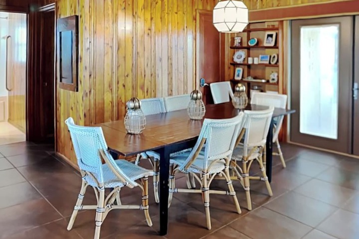 Sea Strapped by Topsail Realty
