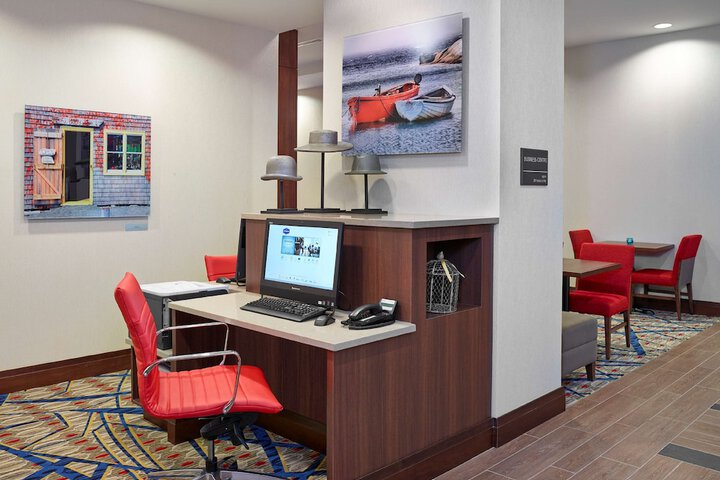 Business Center 39 of 39
