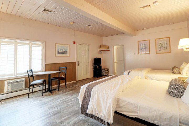 Room 41 of 62