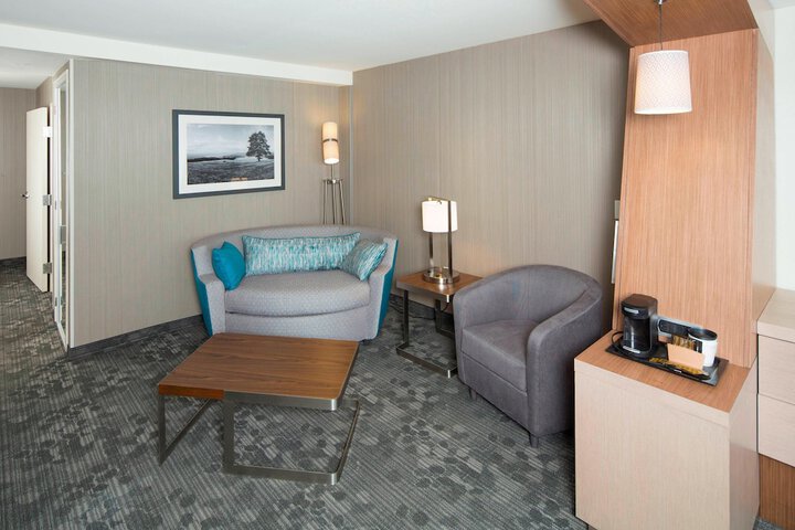 Room 22 of 45