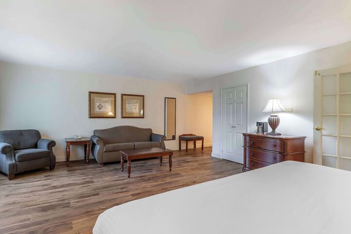 Room 21 of 51
