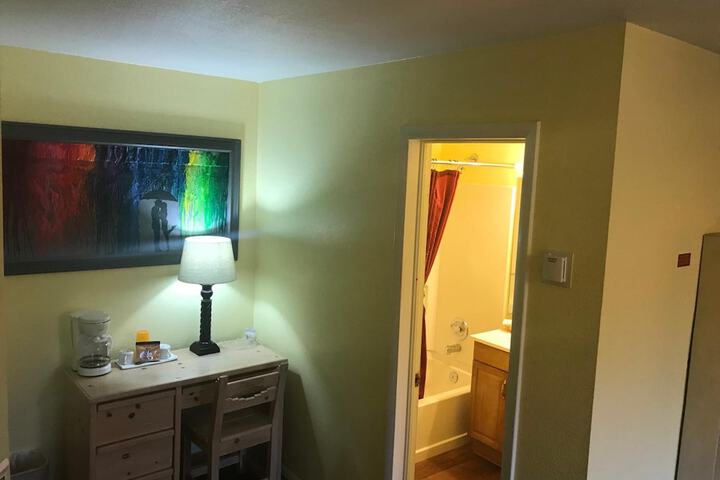 Room 19 of 43