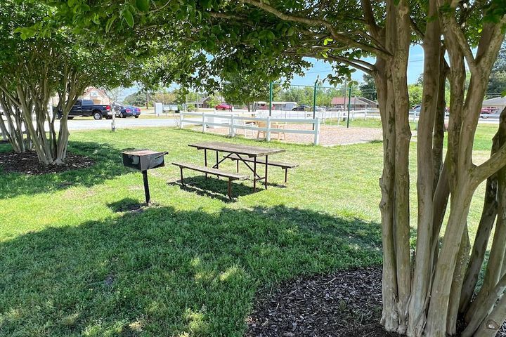 Property Grounds 22 of 24