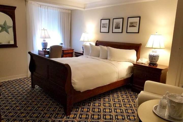 Room 13 of 26