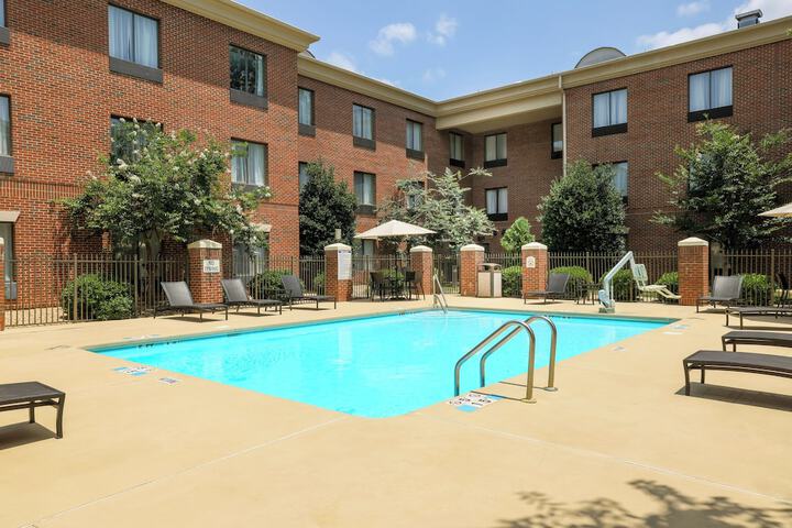Pool 6 of 73