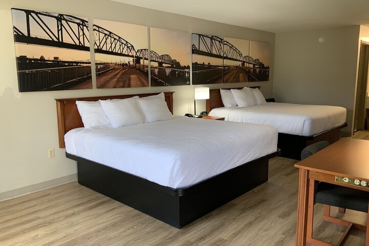 Room 11 of 30