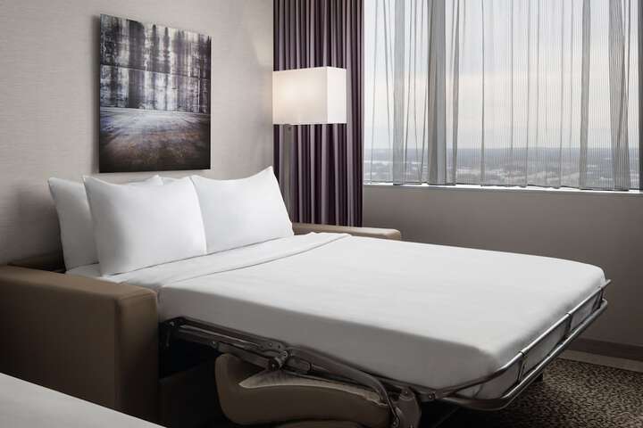 Room 26 of 61