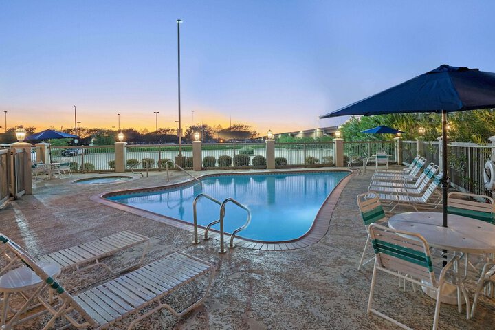 Pool 5 of 33