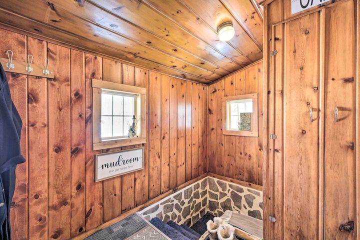 Family Home - Walk to Town & Balsam Lake!