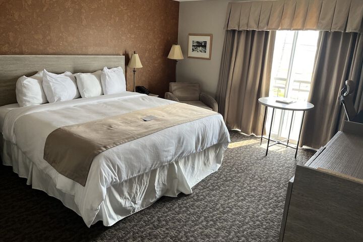 Room 43 of 130