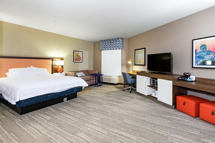 Room 47 of 87