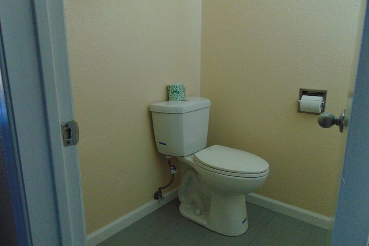 Room 30 of 33