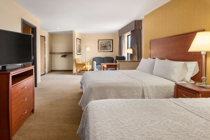 Room 11 of 26