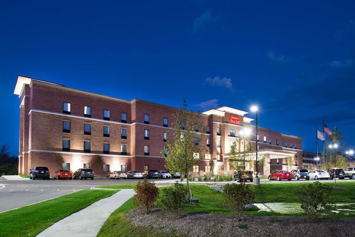 Hotel 3 of 64