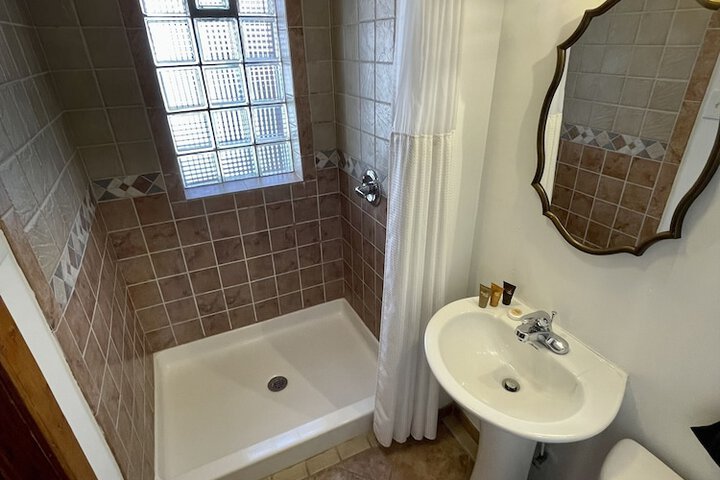 Room 43 of 156