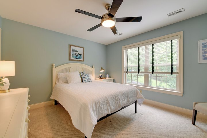 Waterfront Sherrills Ford Home w / Pool & Boat Dock
