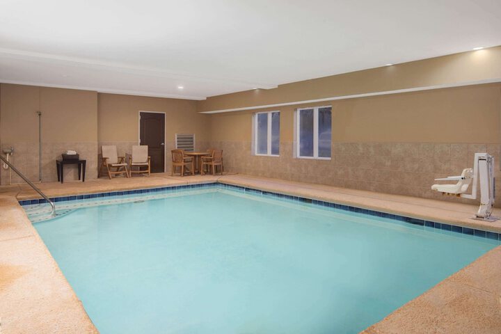 La Quinta Inn & Suites by Wyndham Atlanta-Union City
