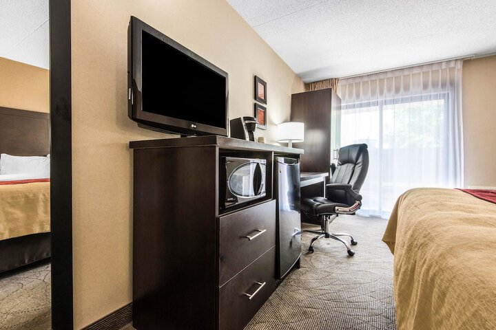Room 12 of 30