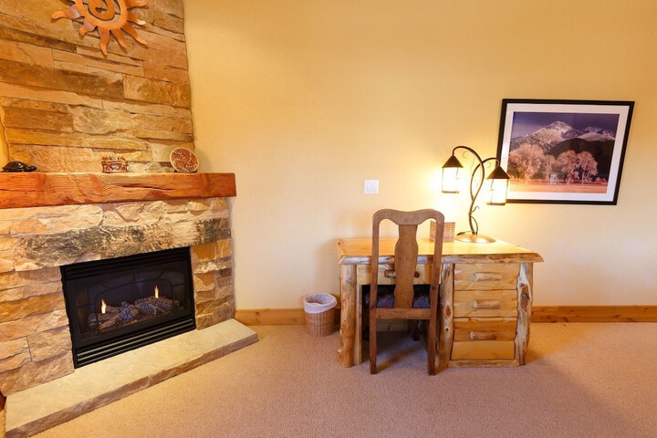 Room 20 of 65