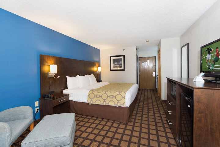 Room 25 of 39
