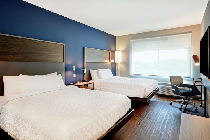Room 15 of 34