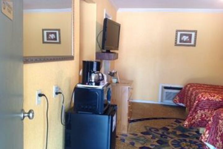 Thunderbird Motel