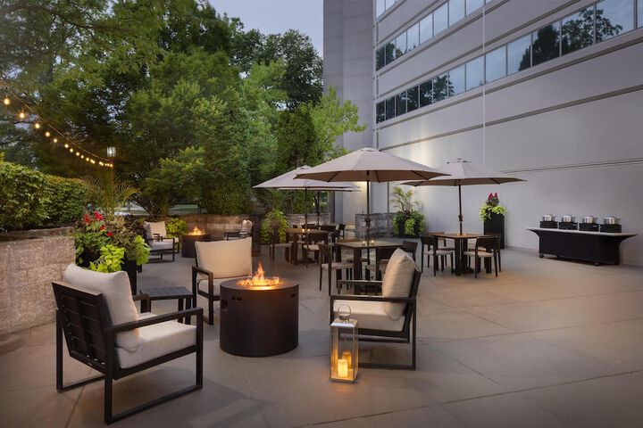 Embassy Suites by Hilton Detroit Troy Auburn Hills