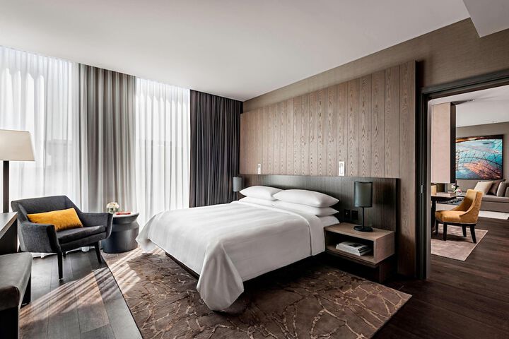 Room 30 of 46