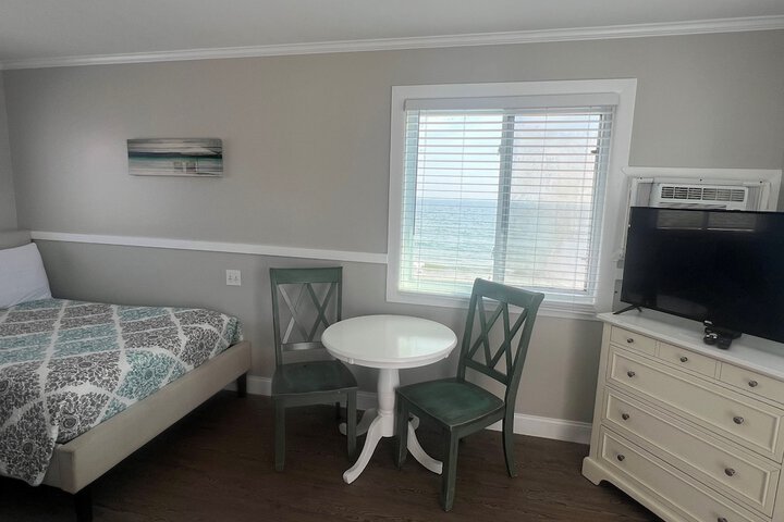 Room 34 of 58