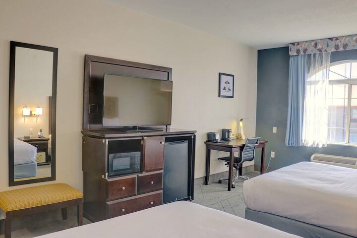 Quality Inn & Suites Roswell North