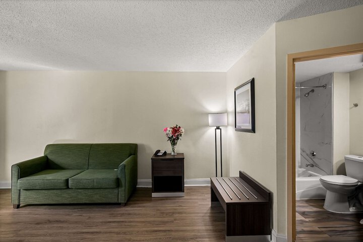 Room 20 of 40