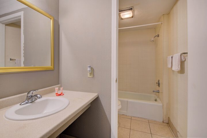 Room 31 of 41