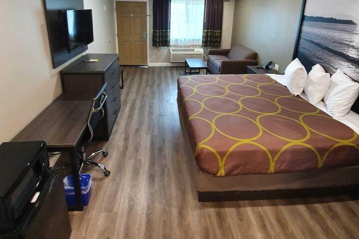 Room 31 of 35
