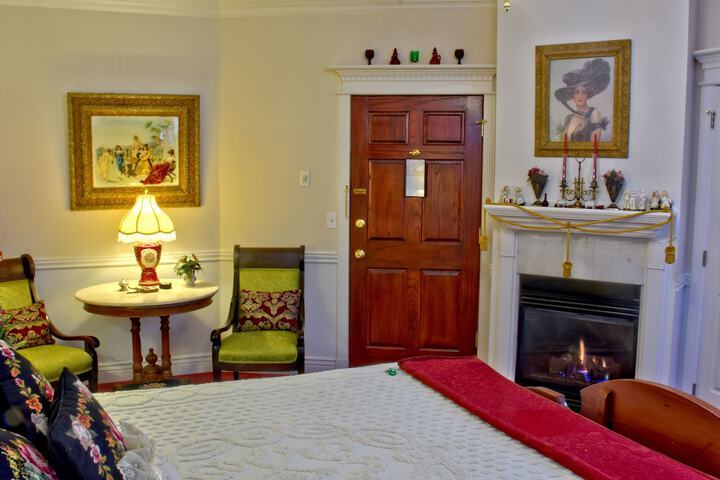Room 79 of 171