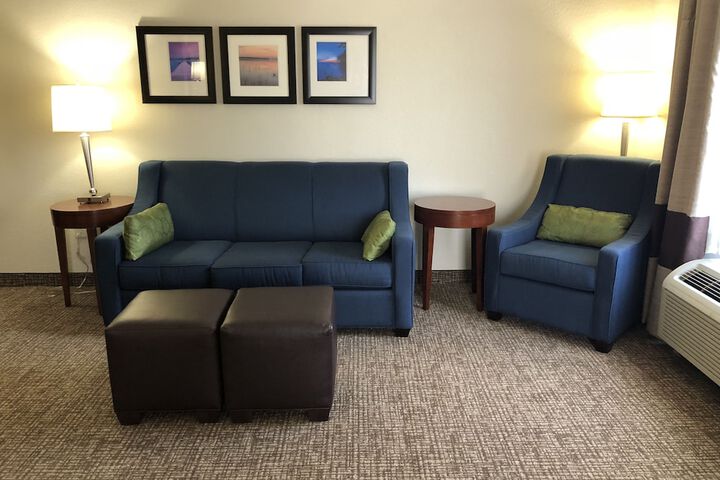 Room 34 of 87