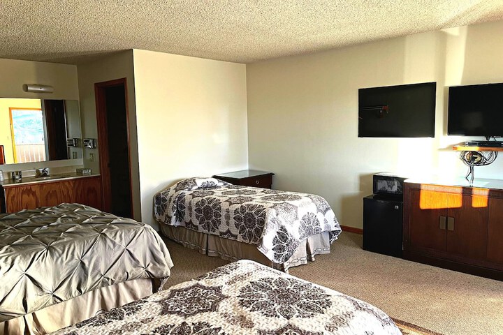 Room 15 of 15