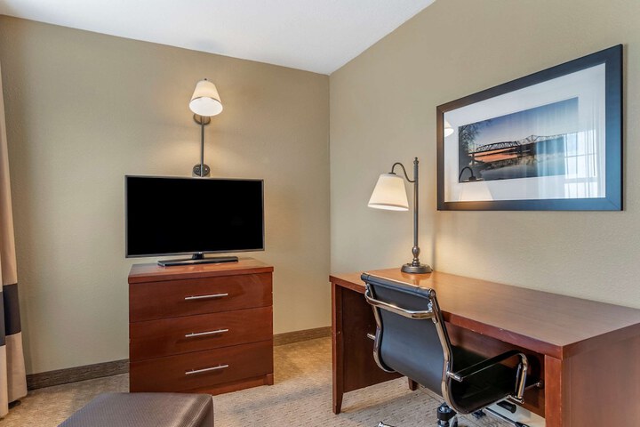 Room 45 of 61