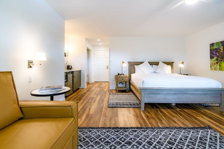 Room 73 of 106
