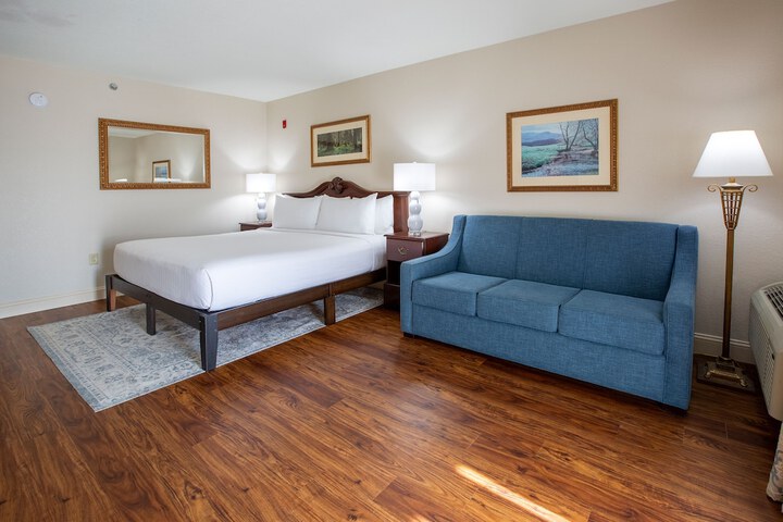 Music Road Resort Hotel and Inn
