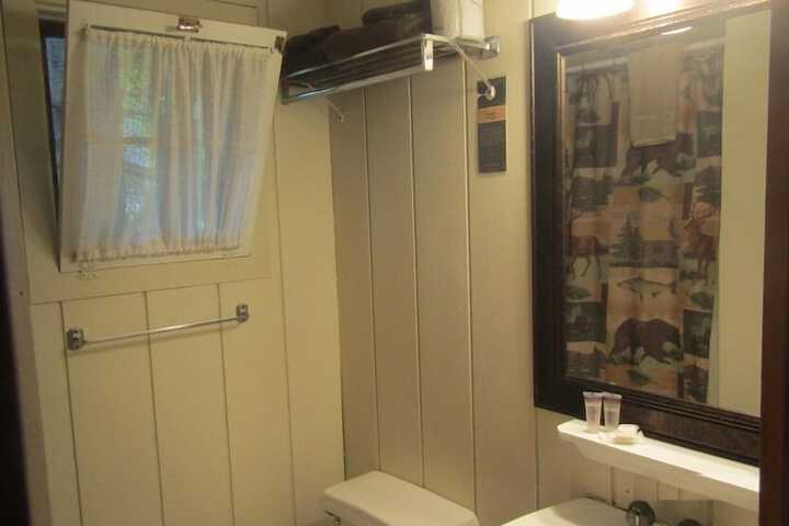 Room 35 of 44