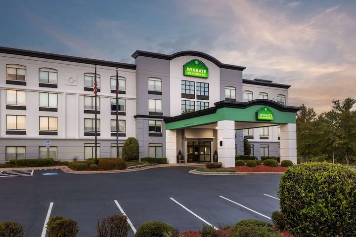 Wingate by Wyndham Charlotte Speedway / Concord