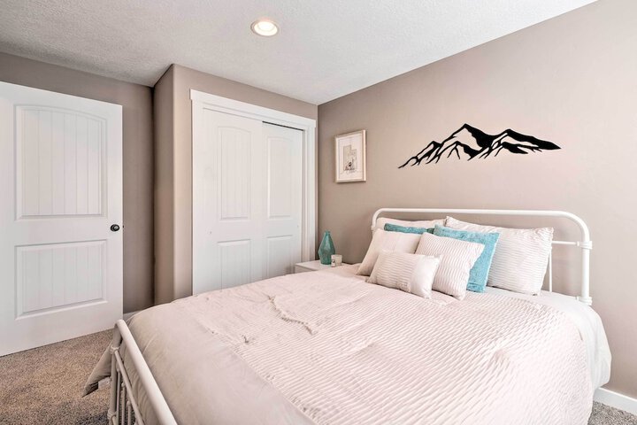Short Drive to State Parks: Herber City Apt
