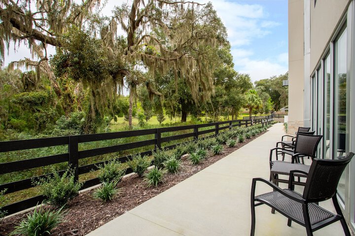 Holiday Inn Express & Suites Deland South by IHG